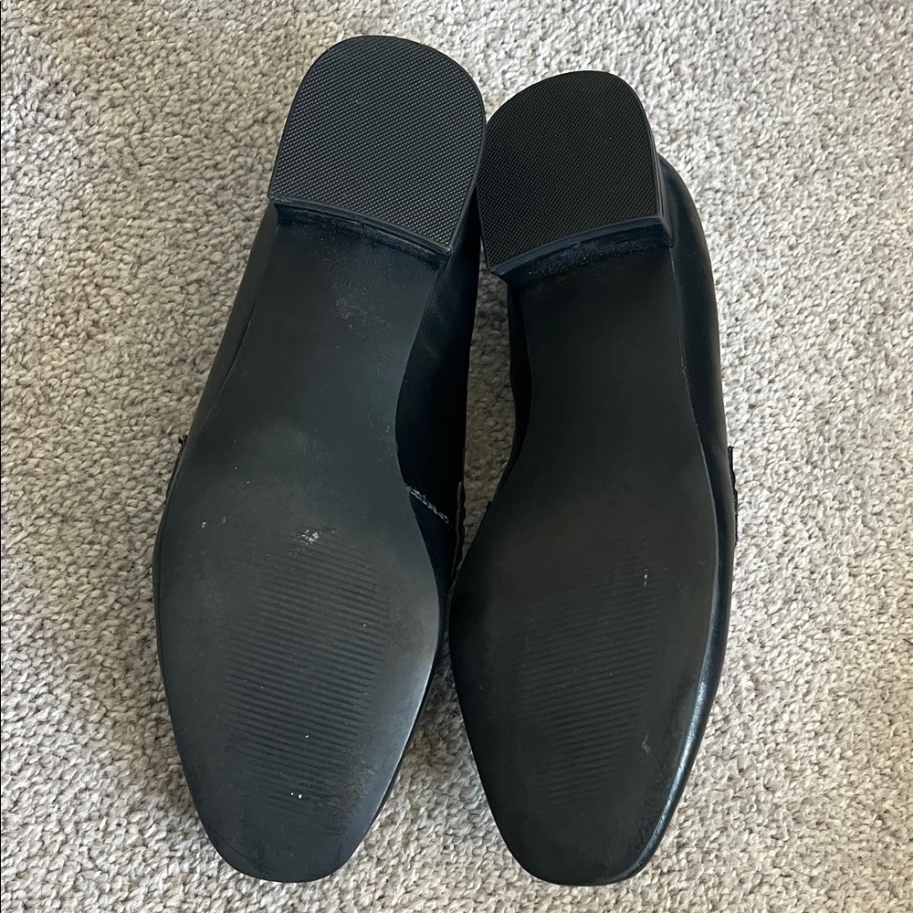 Steve Madden Black Leather Loafers with Gold Bit - Picture 6 of 6